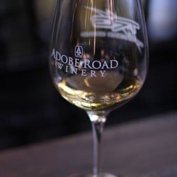 Adobe Road Wines - Adobe Road Winery: Petaluma Wine Tasting Room
