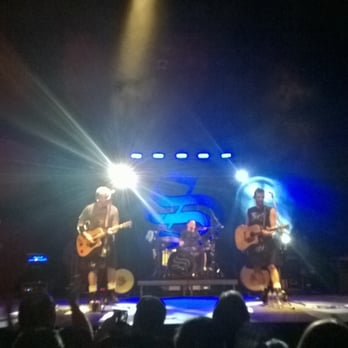 The Beacon Arts Centre - Bistros Near Me - Greenock, IVC