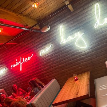 Diego Pops - Decor - Cocktail Bars Near Me - Scottsdale, Arizona
