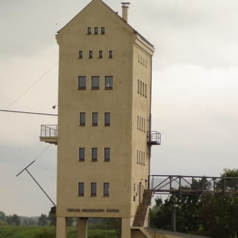 Hafen - Hotels & Travel Near Me
