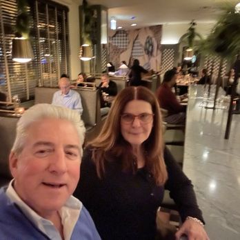 Denuccis - Italian Near Me - Highland Park, Illinois