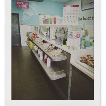 Planet Smoothie - Preparation bar - Juice Bars & Smoothies Near Me - Brandon, Florida