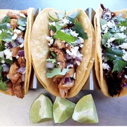 Taco Round Town - Street taco trio