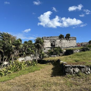 Zona Arqueológica de Tulum - Where the Mayans went to get water - Landmarks & Historical Buildings Near Me - Tulum, ROO