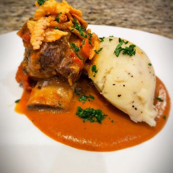 Chef James McElwain - Braised short rib in pomodoro, garlic mashed potato - Personal Chefs Near Me