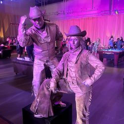 Event Entertainment - Living statues- Golden Cowboy and Cow Girl