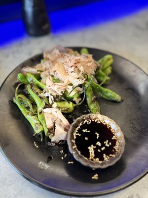 HandoSake Sushi by null