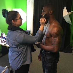 Nine9 The UnAgency - Atlanta - Behind the scenes with the makeup artist
