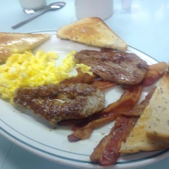 Mancuso's Luncheonette - Breakfast & Brunch Near Me - Delmar, New York