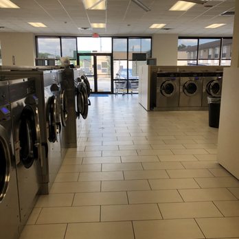 WiFi Washateria - Plenty of machines - Laundromat Near Me - Houston, Texas