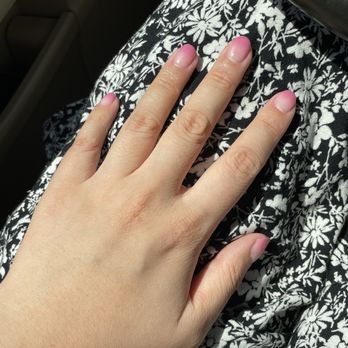 Pham-Tastic Nails & Spa - Ombré gel nails - Nail Salons Near Me - NEWARK, Delaware
