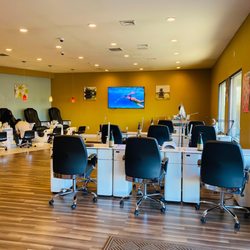 Luxury Nails and Spa