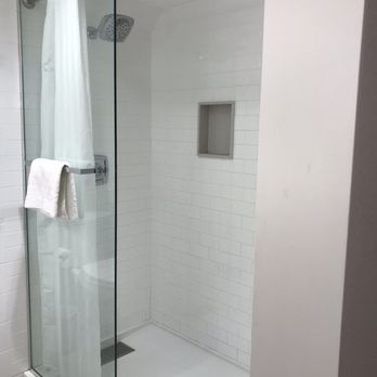 Flamingo Las Vegas - Walk in shower - Hotels Near Me - Las Vegas, Nevada