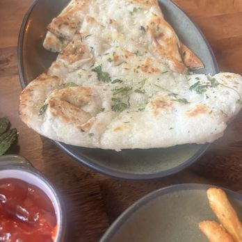 Don’t Tell Aunty - Garlic Naan Dinner - Indian Near Me - Boston, Massachusetts Don’t Tell Aunty - Garlic Naan Dinner - Indian Near Me - Boston, Massachusetts