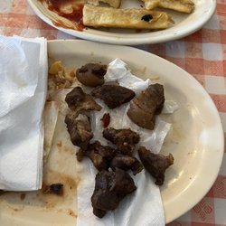 Antojitos Salvadoreños La Morenita