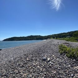 Jasper Beach - Beach with weird stuff in the sky