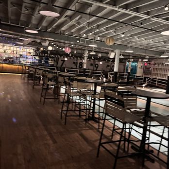 The Royal Palms Shuffleboard Brooklyn - Place inside - Cocktail Bars Near Me - Brooklyn, New York