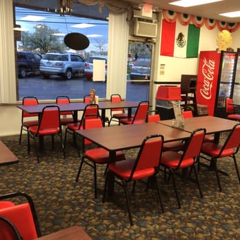 El Rey de Oros - Restaurant space - April 2015 - Salvadoran Near Me - Hatboro, Pennsylvania El Rey de Oros - Restaurant space - April 2015 - Salvadoran Near Me - Hatboro, Pennsylvania