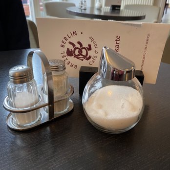 Brezel Berlin - Cafes Near Me - Berlin, BE