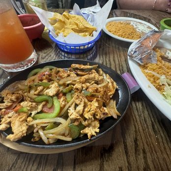 Canterero Mexican Grill - Chicken fajitas - Mexican Near Me - Lynchburg, Tennessee