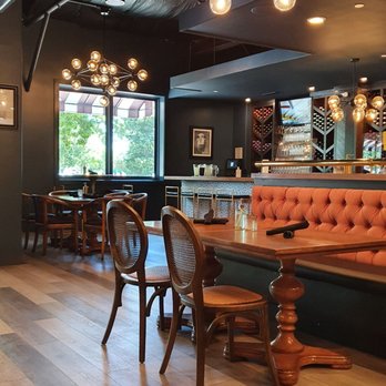 TASTE! Craft Eatery - Paso Robles - Interior. - Salad Near Me - Paso Robles, California