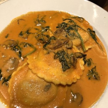 Napoli's Italian Restaurant - Raviolis Florentine - Italian Near Me - Pittsburg, Kansas