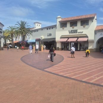 Outlets at San Clemente - Outlet Stores Near Me - San Clemente, California