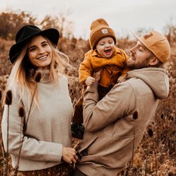Outdoor family photography.