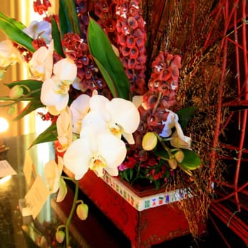 Filoli - Joy Luck Club flower arrangement - Botanical Gardens Near Me - Woodside, California