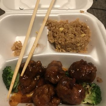 Jade Garden - General Tso's Chicken - Chinese Near Me - Lawrence, Kansas