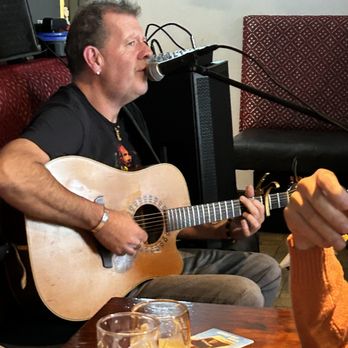 Paddy Bawn Brosnan - Dermit Kelly an awesome musician! - Pubs Near Me - Dingle, Kentucky Paddy Bawn Brosnan - Dermit Kelly an awesome musician! - Pubs Near Me - Dingle, Kentucky