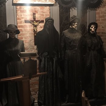 Spooked In Seattle Ghost Tours - What lady's had to wear for a year after a loved one passes away - Historical Tours Near Me - Seattle, Washington
