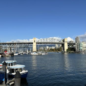 Tap & Barrel - Bridges - Burrard Street Bridge - Breakfast & Brunch Near Me - Vancouver, British Columbia Tap & Barrel - Bridges - Burrard Street Bridge - Breakfast & Brunch Near Me - Vancouver, British Columbia