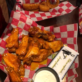 Top Dawg Tavern - American Near Me - Bethlehem, Georgia