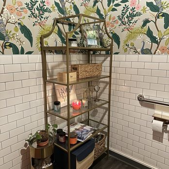 Ivy Café - Nice, clean bathroom - Coffee & Tea Near Me - Clayton, Missouri Ivy Café - Nice, clean bathroom - Coffee & Tea Near Me - Clayton, Missouri