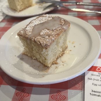 Mo's Egg House - Complimentary coffee cake - Breakfast & Brunch Near Me - Temecula, California Mo's Egg House - Complimentary coffee cake - Breakfast & Brunch Near Me - Temecula, California