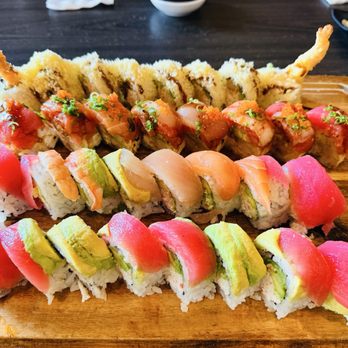 Mikomi Sushi Alhambra - Family platter - Sushi Bars Near Me - Alhambra, California