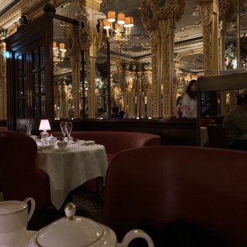 The Oscar Wilde Bar - Beautiful mirrors, walls and moldings - Cocktail Bars Near Me - London, XGL The Oscar Wilde Bar - Beautiful mirrors, walls and moldings - Cocktail Bars Near Me - London, XGL
