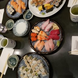 Combo C (middle), pacific combo (bottom), a la carte sushi (top) Combo C (middle), pacific combo (bottom), a la carte sushi (top)