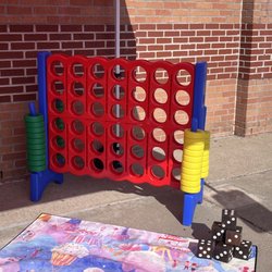 Fun Party Rentals - Connect 4 Game