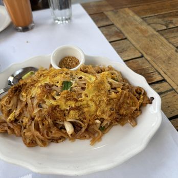 Saladang Garden - Pad Thai - Thai Near Me - Pasadena, California Saladang Garden - Pad Thai - Thai Near Me - Pasadena, California