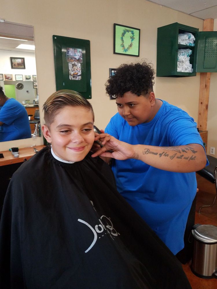 DAPPER BARBER PARLOUR Updated September 2024 20 Reviews 5836