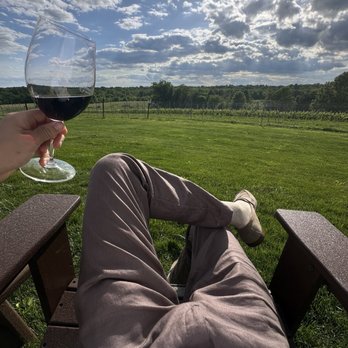 Windridge Vineyards - Wineries Near Me - Darnestown, Maryland