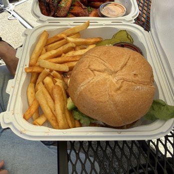 Nest - Anaheim chicken burger - Food Trucks Near Me - Ridgefield, Washington Nest - Anaheim chicken burger - Food Trucks Near Me - Ridgefield, Washington