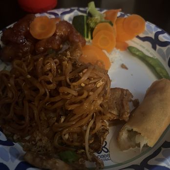 La's Thai Cuisine - Pad Thai and orange chicken - Thai Near Me - Scottsdale, Arizona