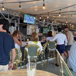 Klein's Fish Market and Waterside Cafe - Bar