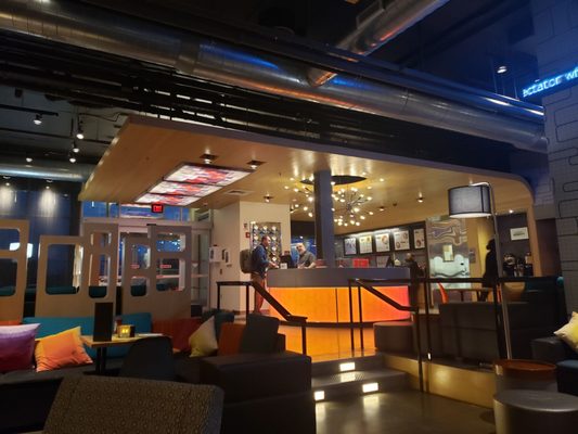 ALOFT BUFFALO AIRPORT - 172 Photos & 91 Reviews - 4219 Genesee St