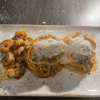 Goat & Vine Restaurant + Winery - Pasta with added shrimp - Wine Bars Near Me - Plano, Texas
