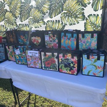 Maui Swap Meet - Farmers Market Near Me - Kahului, Hawaii