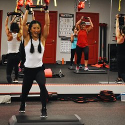Body Revolution By LJ - BodyPump--Lunge with overhead press